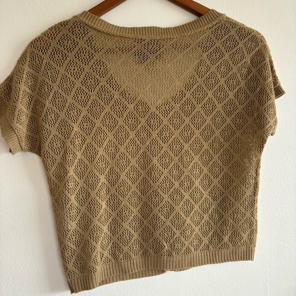 Vintage Knit Button Up Crop Top - Picture 4 of 4